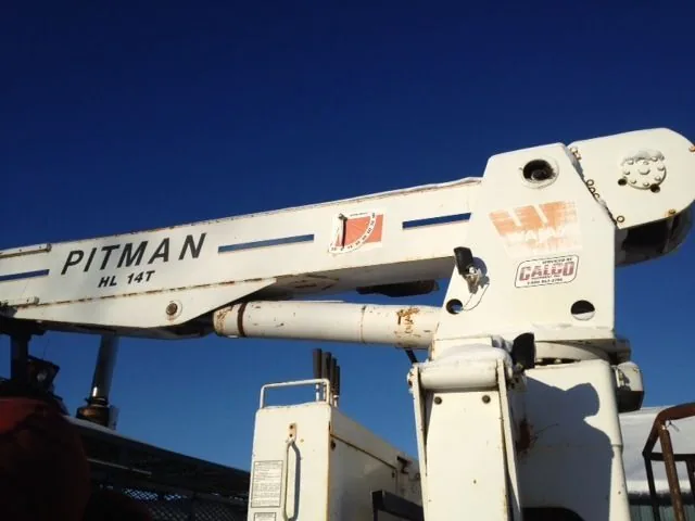1990 Freightliner Tandem/Tandem Picker Truck