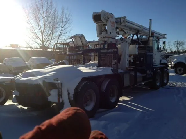 1990 Freightliner Tandem/Tandem Picker Truck