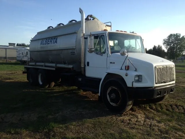 1993 Freightliner FL80 T/A Vacuum Truck