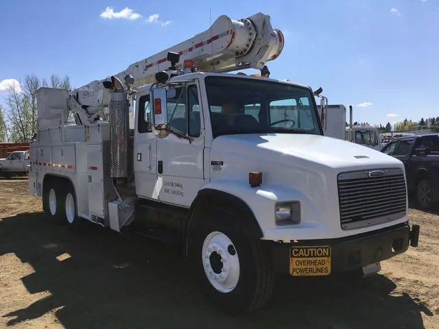 2000 Freightliner FL80 T/A Bucket