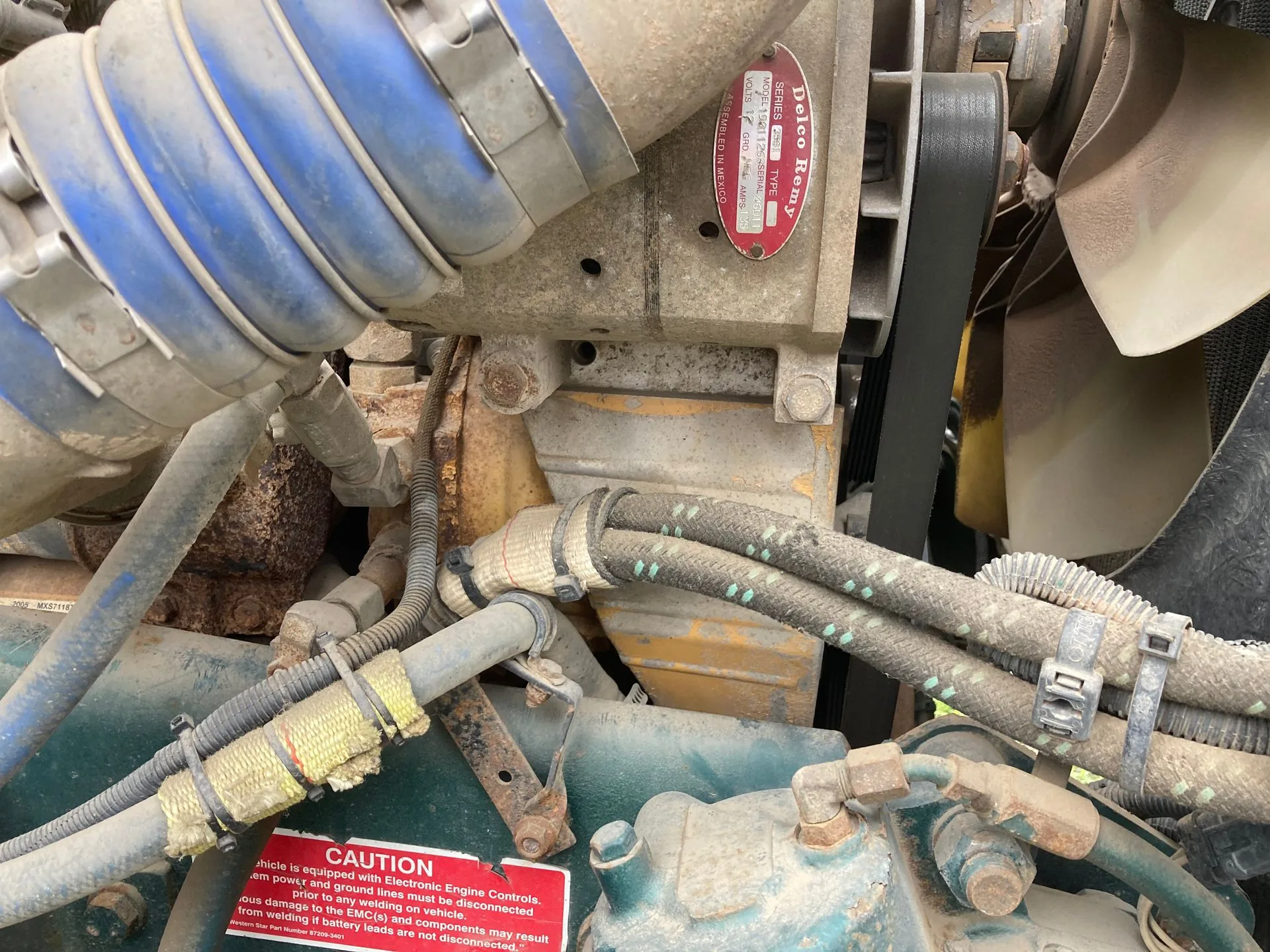 2006 Western Star 4900SA T/A Sleeper Planetary Winch Tractor