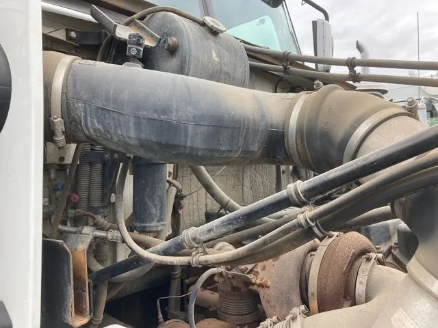 2006 Western Star 4900SA T/A Sleeper Planetary Winch Tractor