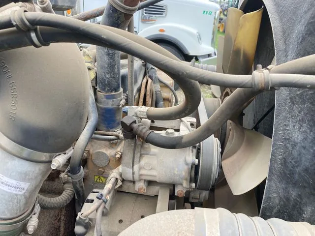 2006 Western Star 4900SA T/A Sleeper Planetary Winch Tractor