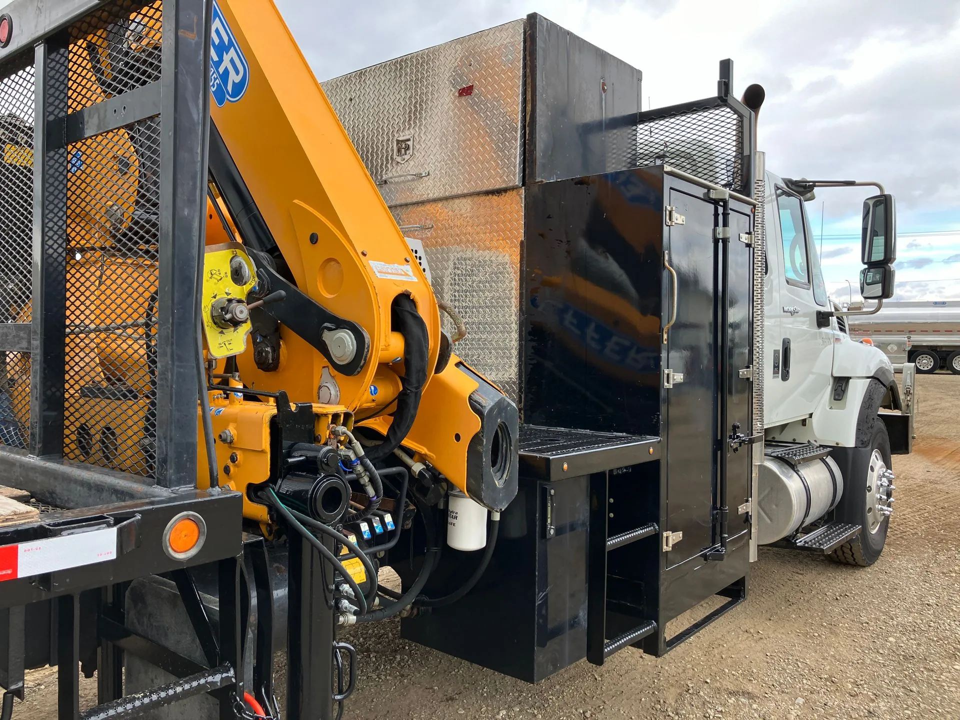 2011 International 7500 TA Sleeper Boom Truck