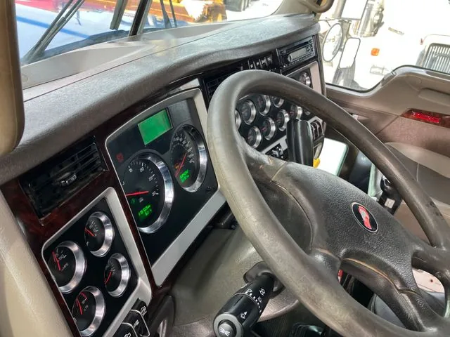 2012 Kenworth C500 Tri Drive 8x6 Winch Truck
