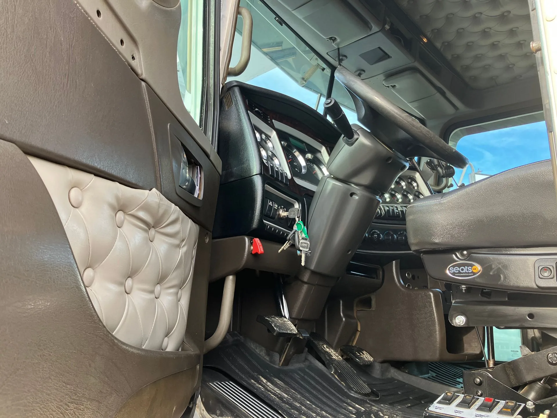 2013 Kenworth C500 Sleeper Boom Truck