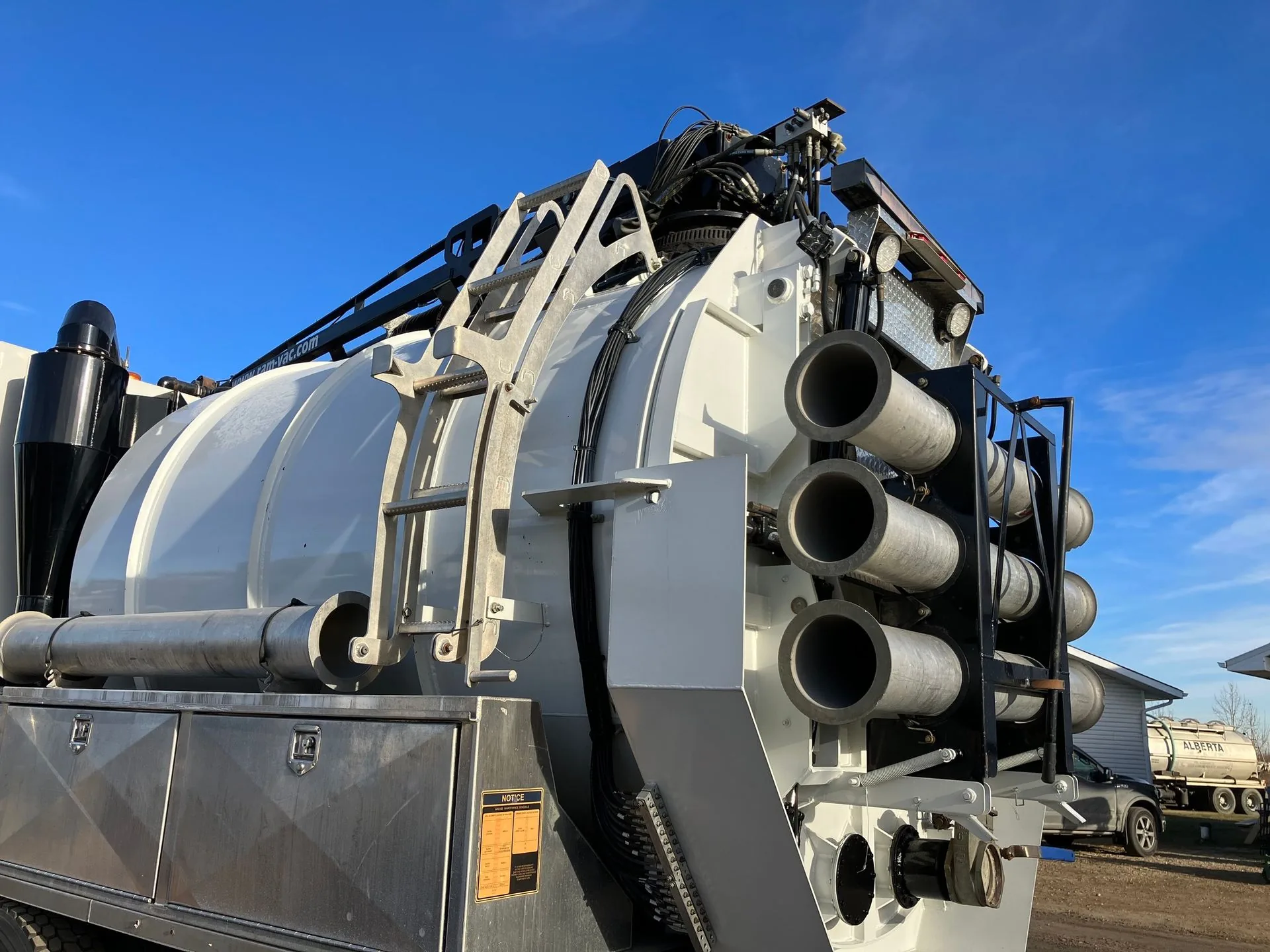2015 Freightliner 114SD Tri Drive Hydro Vacuum Truck