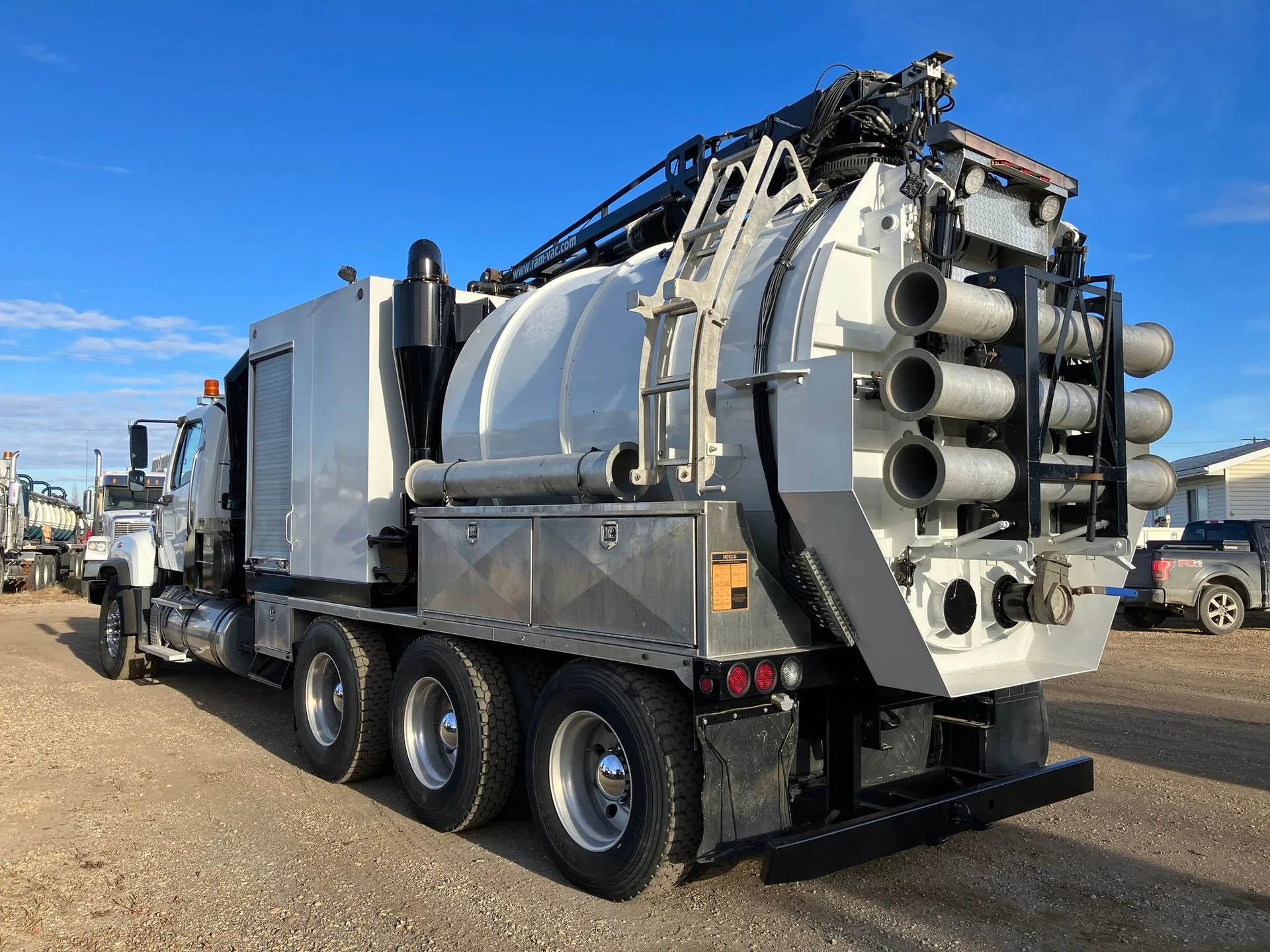 2015 Freightliner 114SD Tri Drive Hydro Vacuum Truck