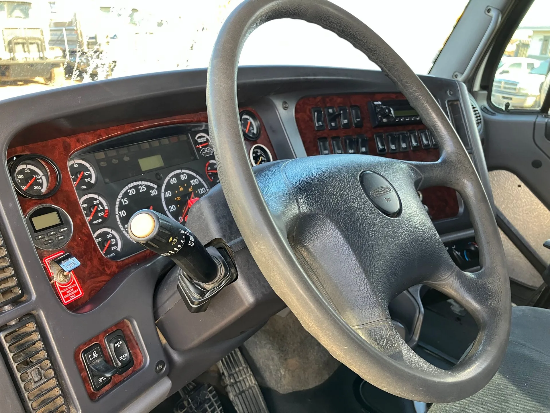 2015 Freightliner 114SD Tri Drive Hydro Vacuum Truck