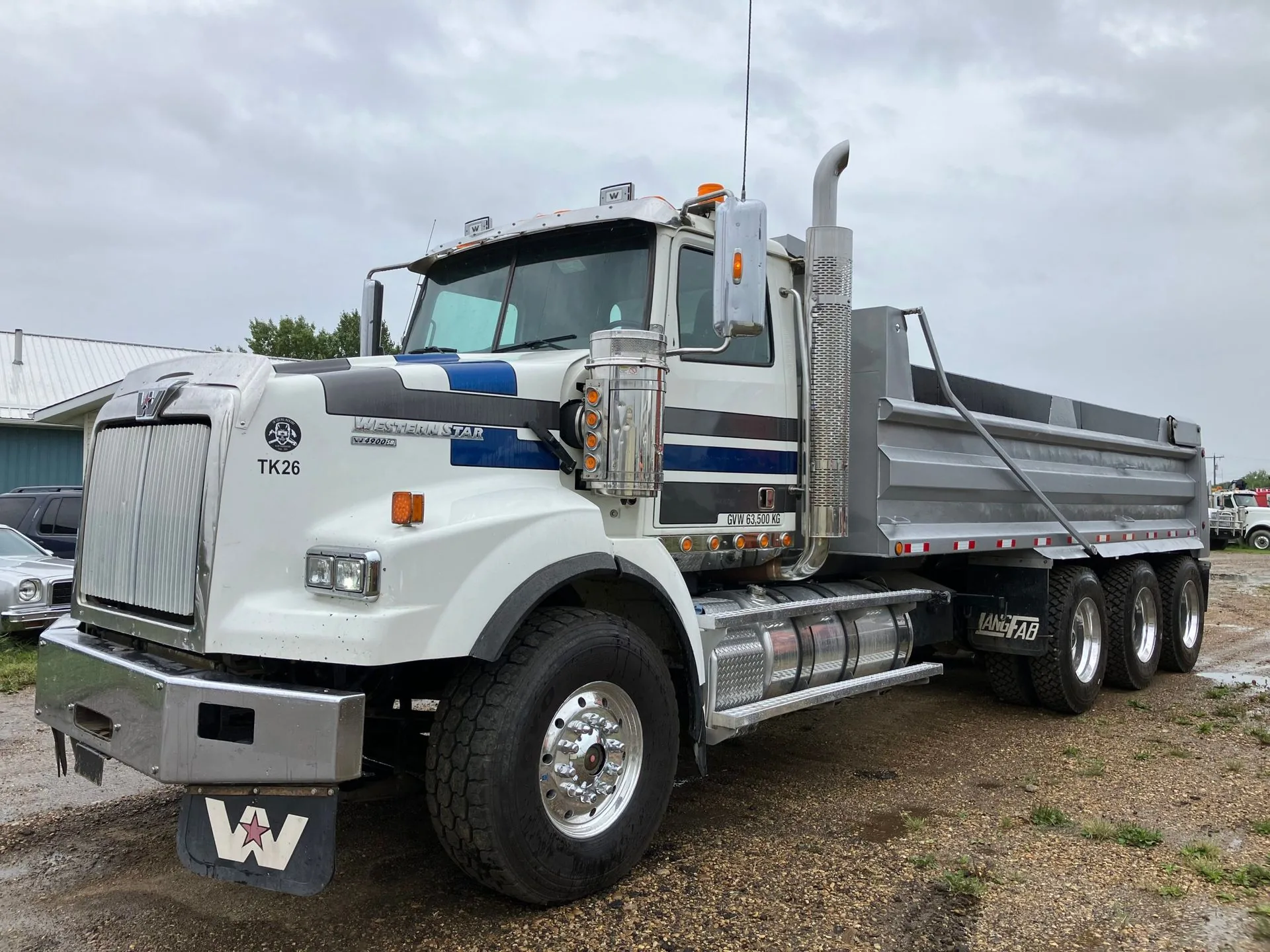 2015 Western Star 4900SA Tri Drive Dump Truck