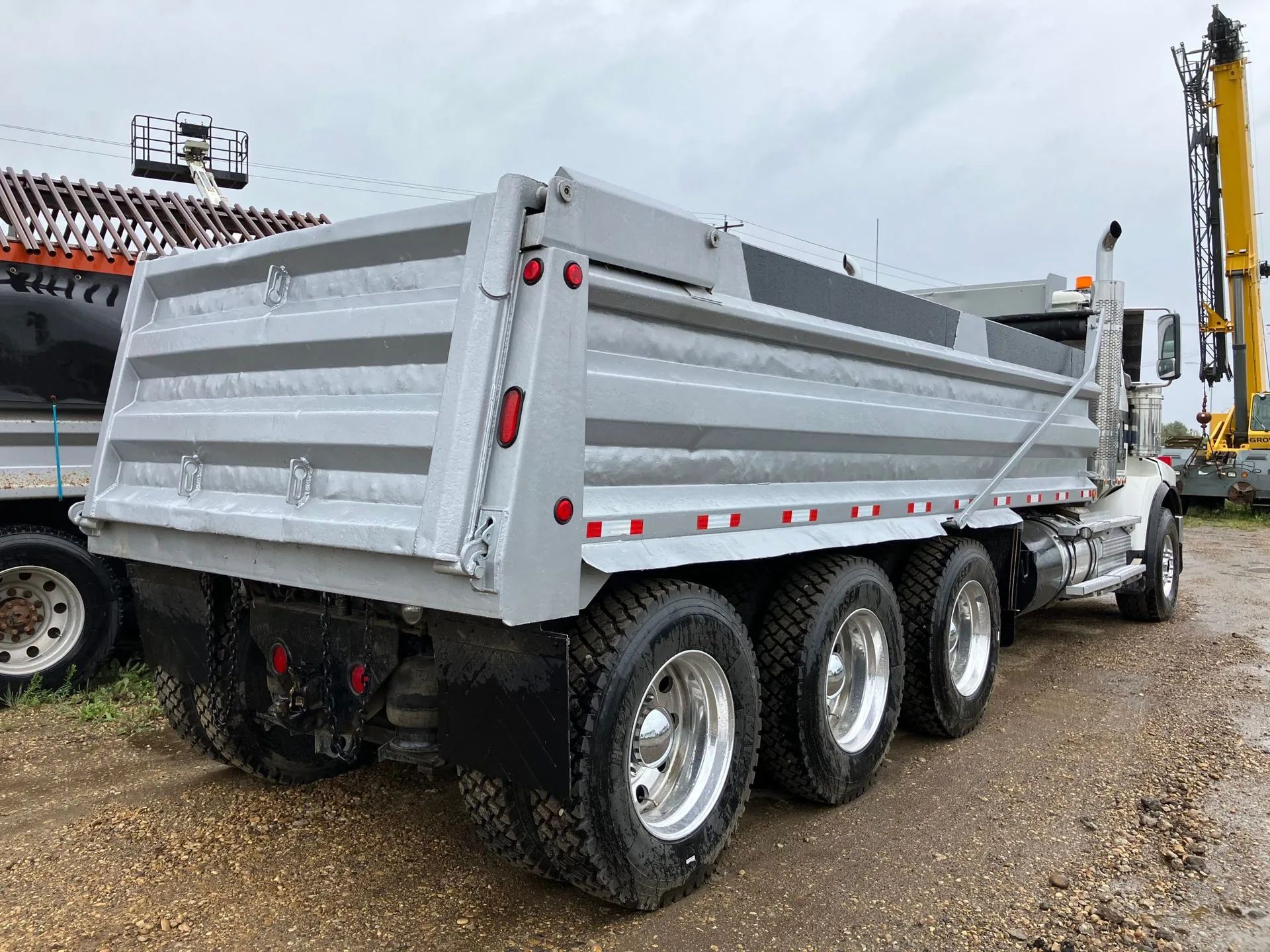 2015 Western Star 4900SA Tri Drive Dump Truck