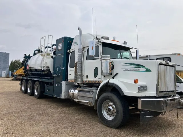 2015 Western Star 4900SA Tri Drive Sleeper Combo Vac