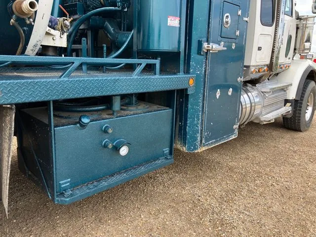 2015 Western Star 4900SA Tri Drive Sleeper Combo Vac
