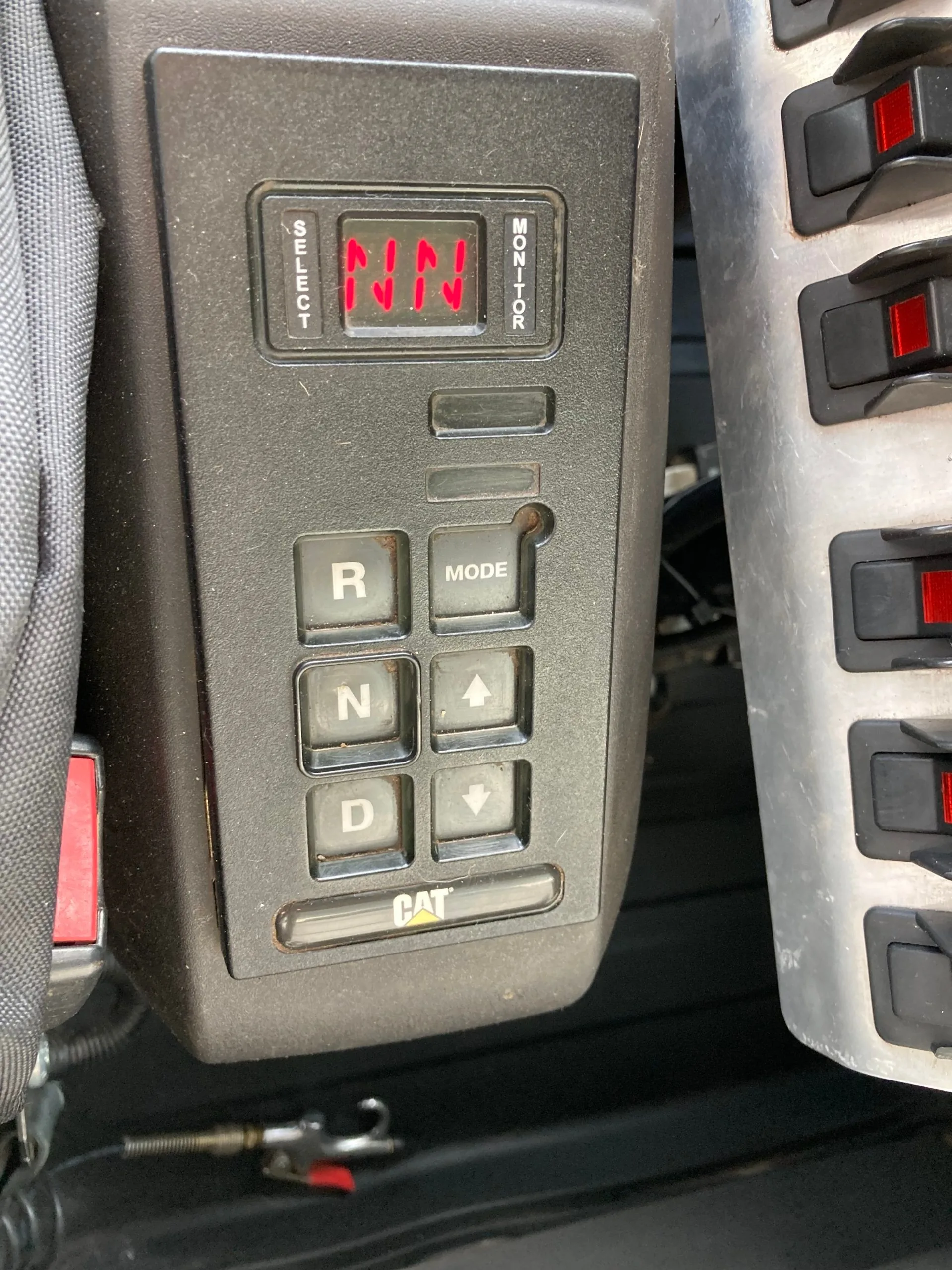2016 Caterpillar CT681SG T/A Dump/Plow/Sander Truck