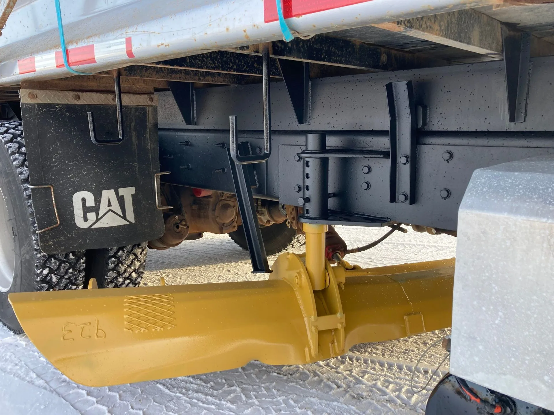 2016 Caterpillar CT681SG T/A Dump/Plow/Sander Truck