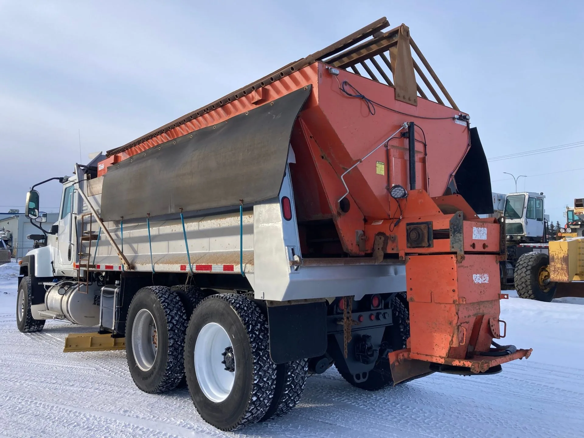 2016 Caterpillar CT681SG T/A Dump/Plow/Sander Truck