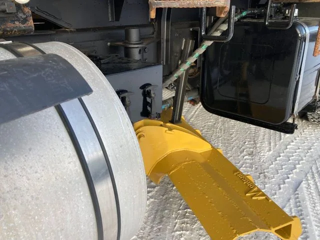 2016 Caterpillar CT681SG T/A Dump/Plow/Sander Truck