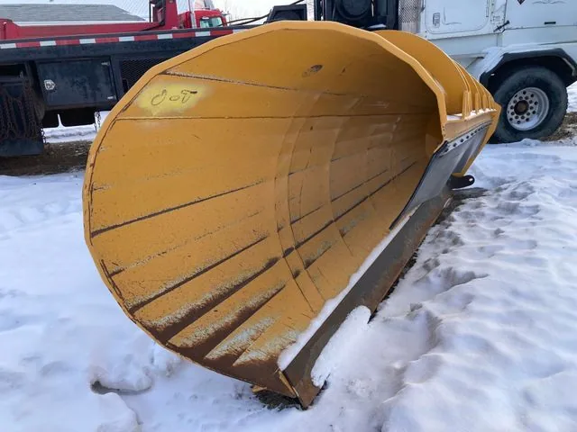 2016 Caterpillar CT681SG T/A Dump/Plow/Sander Truck