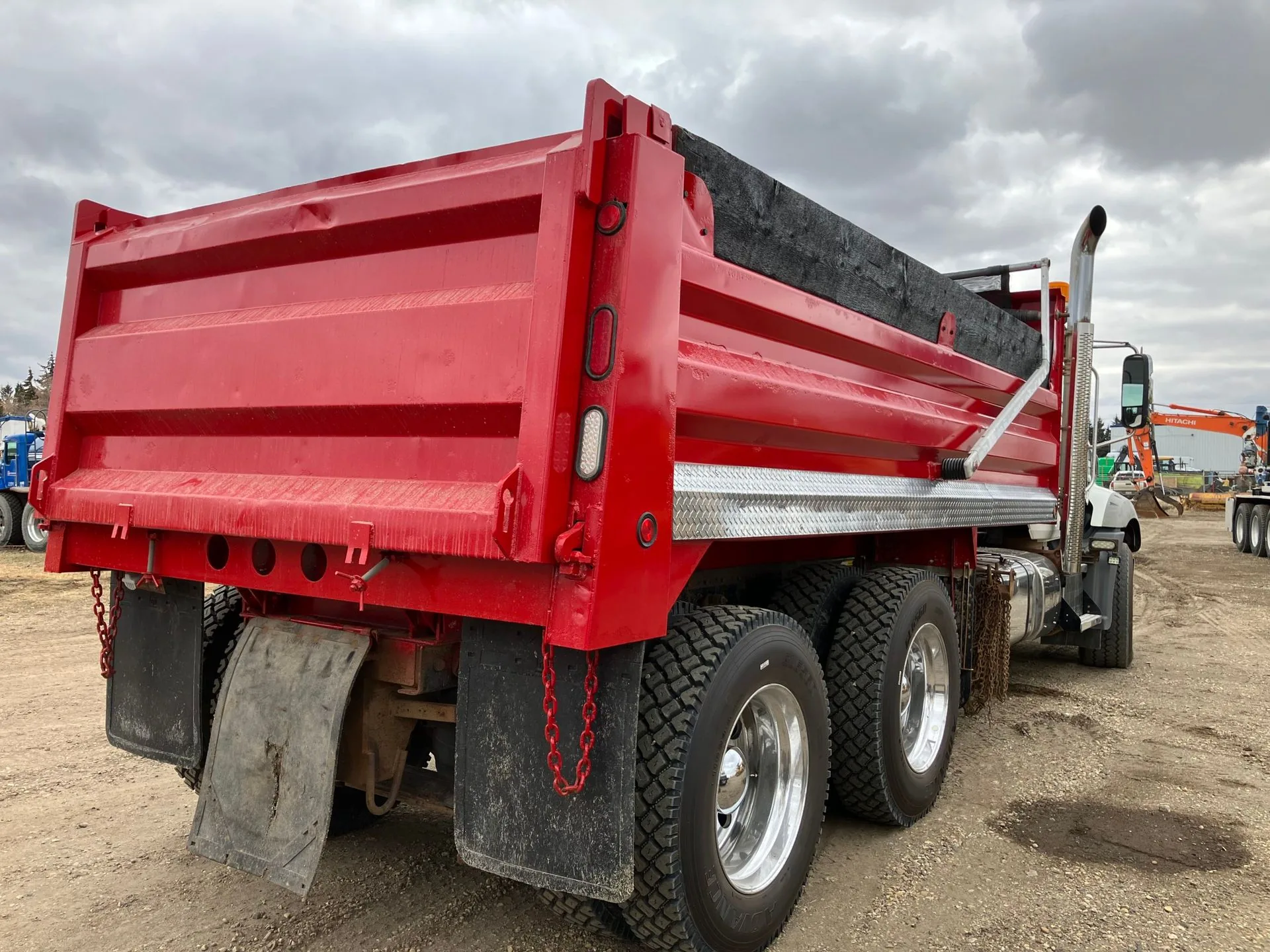 2016 Kenworth T370 6x4 T/A Dump Truck