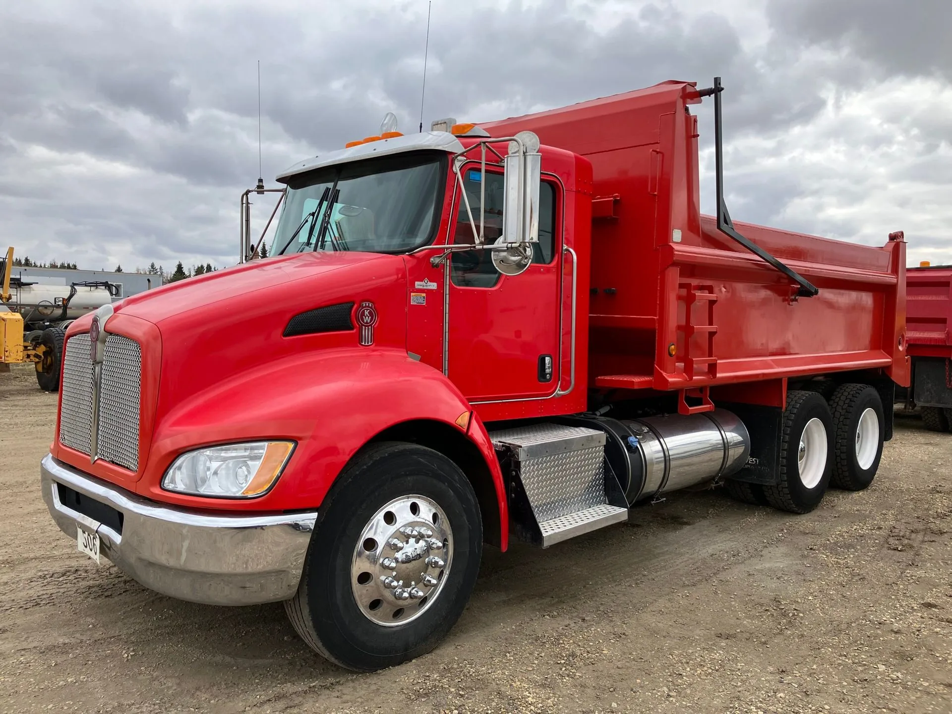 2016 Kenworth T370 6x4 T/A Dump Truck