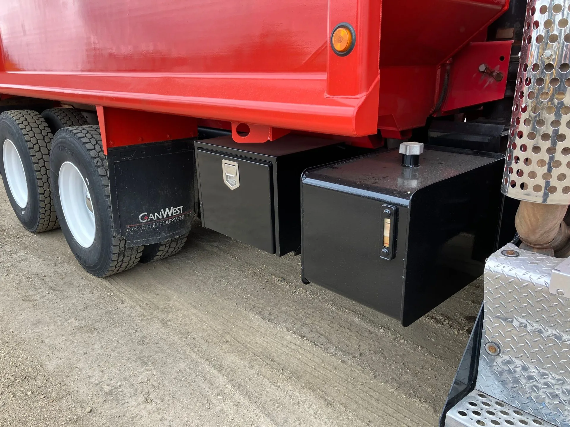 2016 Kenworth T370 6x4 T/A Dump Truck