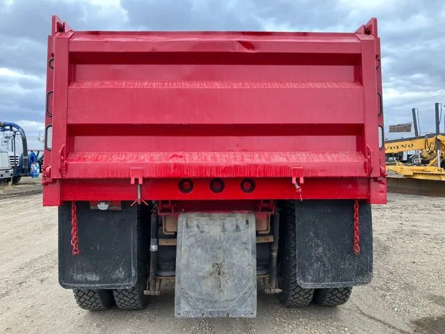 2016 Kenworth T370 6x4 T/A Dump Truck