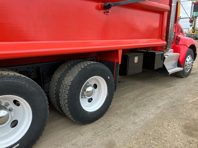 2016 Kenworth T370 6x4 T/A Dump Truck
