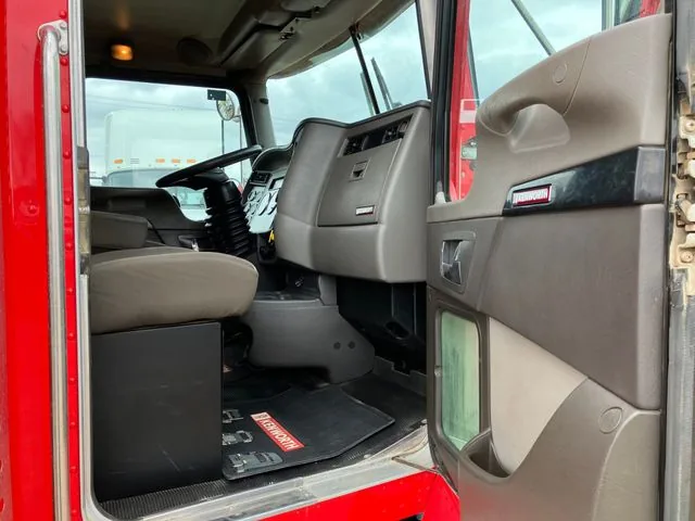 2016 Kenworth T370 6x4 T/A Dump Truck